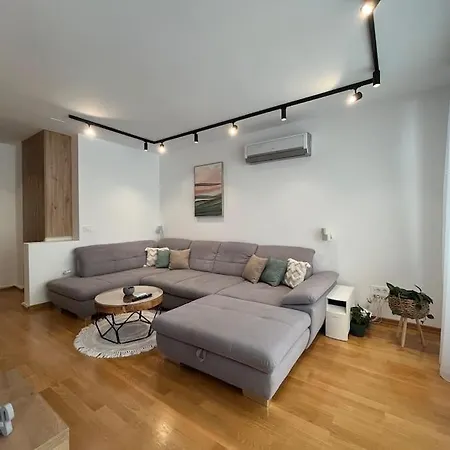 Luxury Ps * Makarska