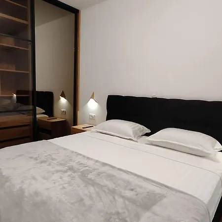 Luxury Ps Apartment Makarska